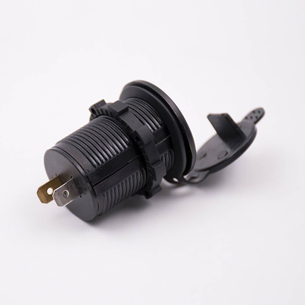 Single USB Car Charger With Dust Cover Voltage Digital Display 5V 2.1A Socket