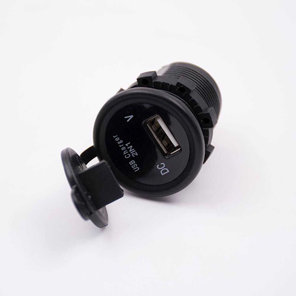 Single USB Car Charger With Dust Cover Voltage Digital Display 5V 2.1A Socket