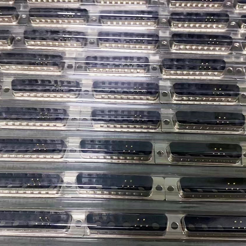 D-sub 9W4 Male Connector Solder Type